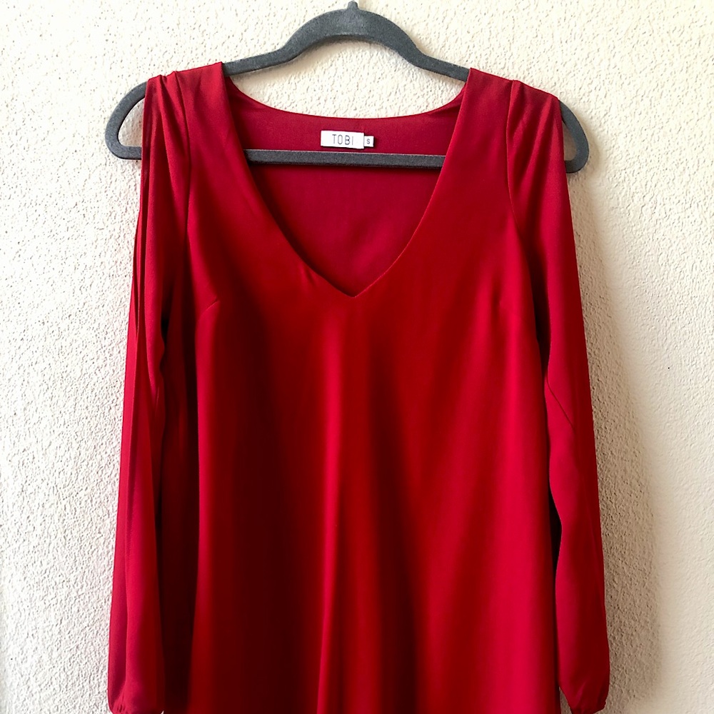Like new 💖 Open-cut sleeved Red V-neck Mini Dress!